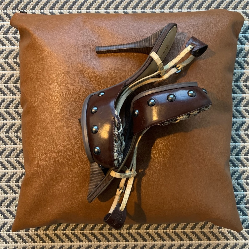 Vintage Marciano platform stiletto - Picture 7 of 7